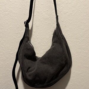 Baggu Medium Crescent-Washed Denim